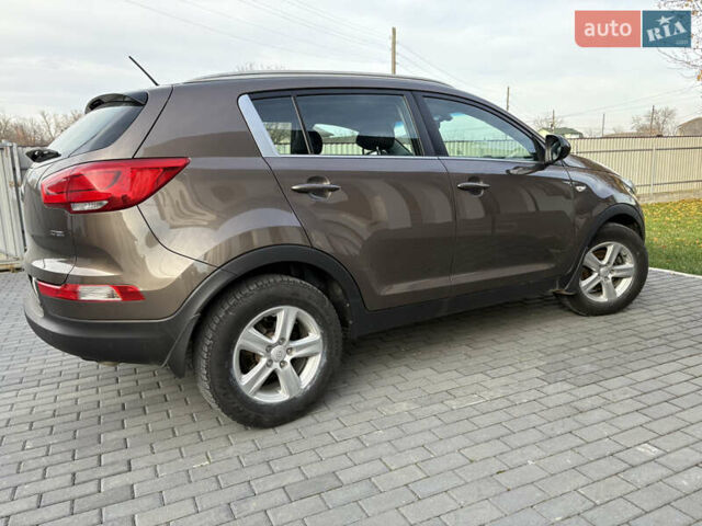 Коричневый Киа Sportage, объемом двигателя 1.7 л и пробегом 188 тыс. км за 14300 $, фото 5 на Automoto.ua