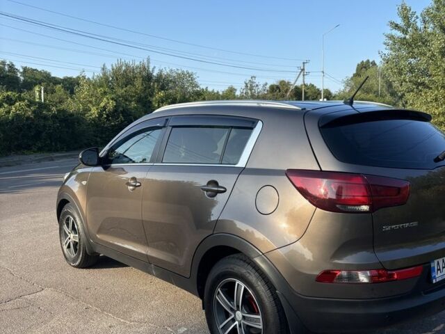 Коричневый Киа Sportage, объемом двигателя 1.7 л и пробегом 283 тыс. км за 13200 $, фото 1 на Automoto.ua