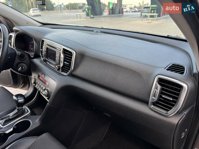 Коричневый Киа Sportage, объемом двигателя 2 л и пробегом 156 тыс. км за 16999 $, фото 26 на Automoto.ua