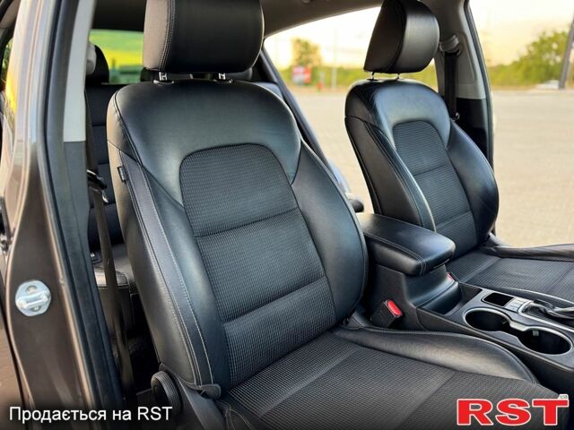 Коричневый Киа Sportage, объемом двигателя 2 л и пробегом 156 тыс. км за 16999 $, фото 3 на Automoto.ua