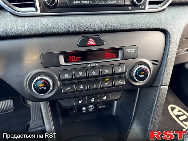 Коричневый Киа Sportage, объемом двигателя 2 л и пробегом 156 тыс. км за 16999 $, фото 5 на Automoto.ua