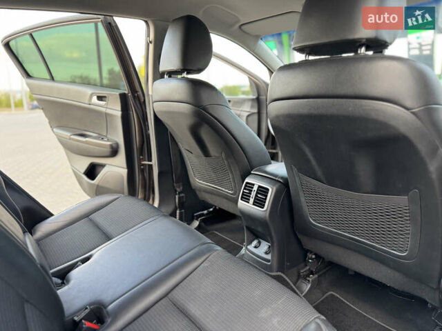 Коричневый Киа Sportage, объемом двигателя 2 л и пробегом 156 тыс. км за 16999 $, фото 40 на Automoto.ua