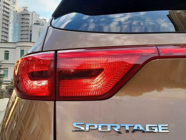 Коричневый Киа Sportage, объемом двигателя 0.24 л и пробегом 107 тыс. км за 13500 $, фото 9 на Automoto.ua