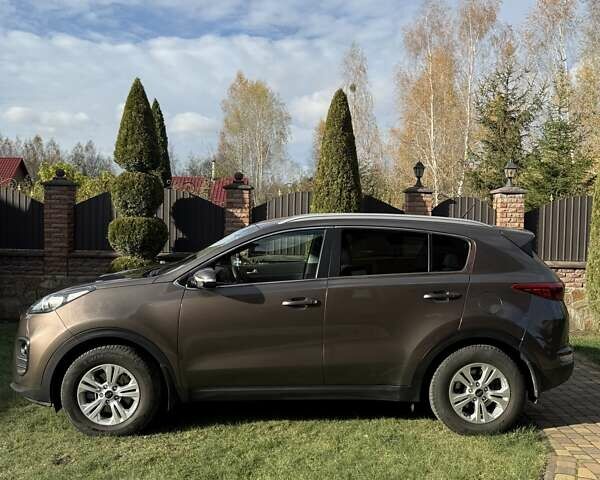 Коричневый Киа Sportage, объемом двигателя 1.7 л и пробегом 114 тыс. км за 16500 $, фото 5 на Automoto.ua