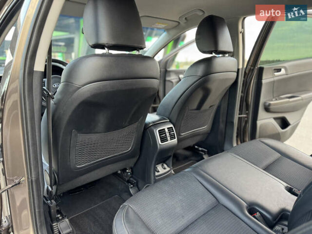 Коричневый Киа Sportage, объемом двигателя 2 л и пробегом 156 тыс. км за 16999 $, фото 35 на Automoto.ua