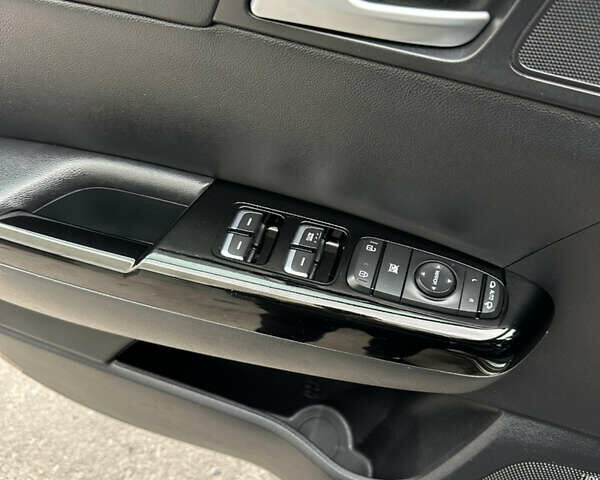 Коричневый Киа Sportage, объемом двигателя 2 л и пробегом 236 тыс. км за 18999 $, фото 15 на Automoto.ua