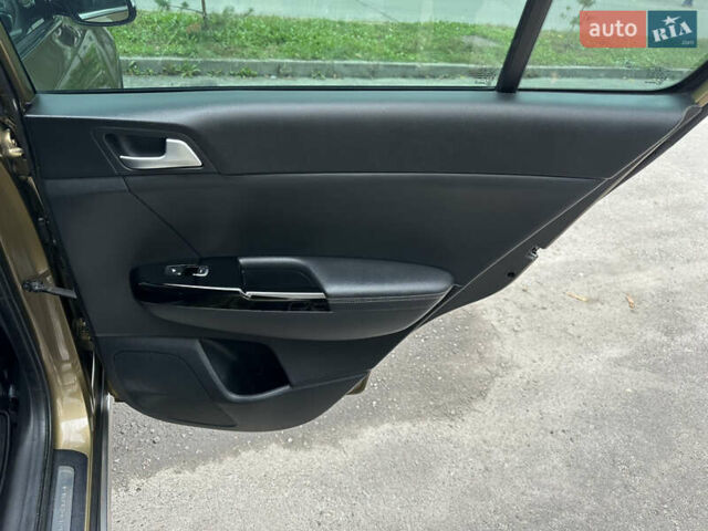 Коричневый Киа Sportage, объемом двигателя 2 л и пробегом 236 тыс. км за 18999 $, фото 50 на Automoto.ua