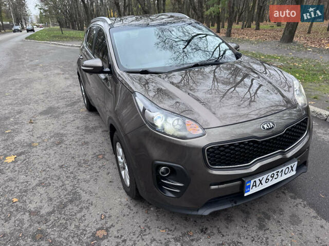 Коричневый Киа Sportage, объемом двигателя 1.69 л и пробегом 224 тыс. км за 14300 $, фото 2 на Automoto.ua