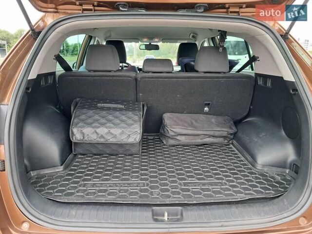Коричневий Кіа Sportage, об'ємом двигуна 2 л та пробігом 108 тис. км за 16600 $, фото 9 на Automoto.ua