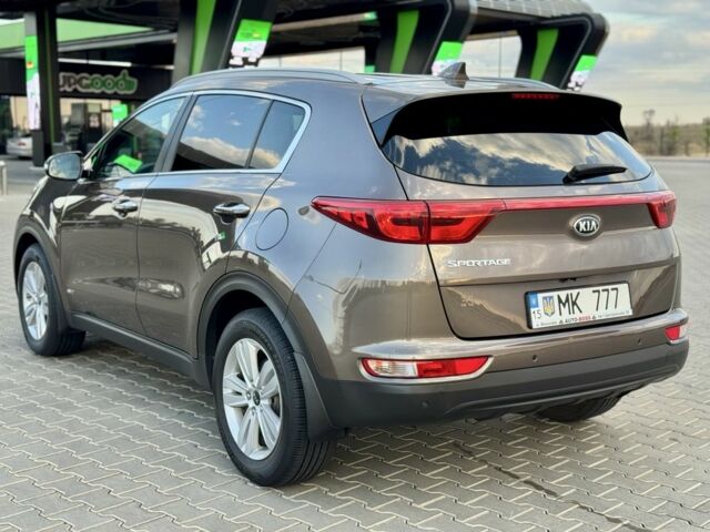 Коричневий Кіа Sportage, об'ємом двигуна 2 л та пробігом 156 тис. км за 15999 $, фото 5 на Automoto.ua