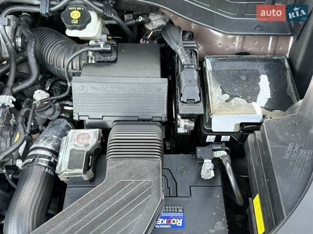 Коричневый Киа Sportage, объемом двигателя 2 л и пробегом 131 тыс. км за 21900 $, фото 46 на Automoto.ua