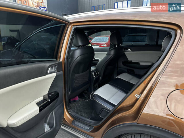 Коричневый Киа Sportage, объемом двигателя 2 л и пробегом 126 тыс. км за 20000 $, фото 34 на Automoto.ua