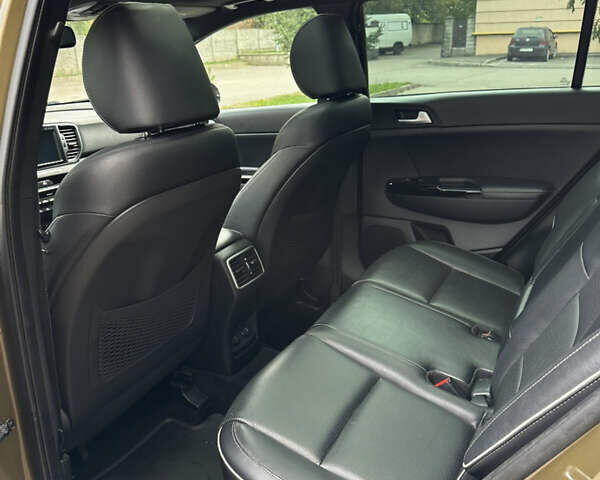 Коричневый Киа Sportage, объемом двигателя 2 л и пробегом 236 тыс. км за 18999 $, фото 57 на Automoto.ua