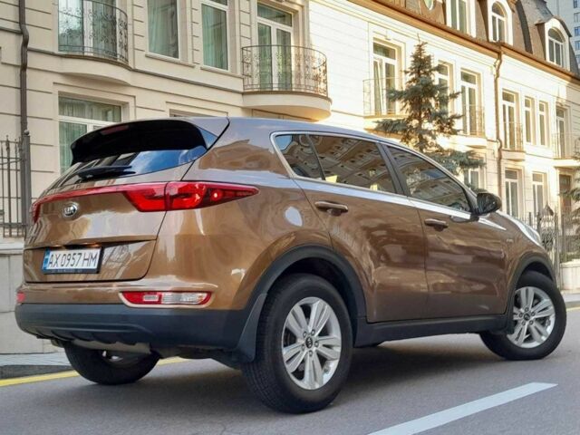 Коричневий Кіа Sportage, об'ємом двигуна 0.24 л та пробігом 107 тис. км за 13500 $, фото 5 на Automoto.ua