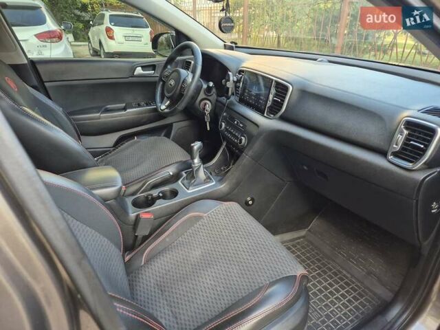Коричневый Киа Sportage, объемом двигателя 1.69 л и пробегом 206 тыс. км за 17500 $, фото 6 на Automoto.ua