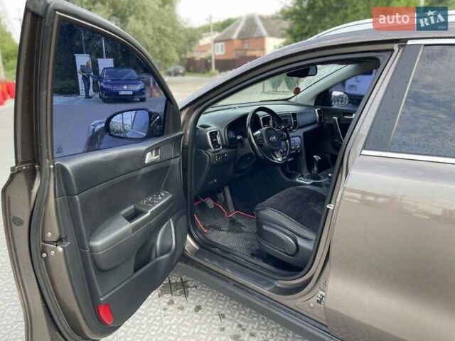 Коричневий Кіа Sportage, об'ємом двигуна 1.69 л та пробігом 140 тис. км за 15300 $, фото 4 на Automoto.ua