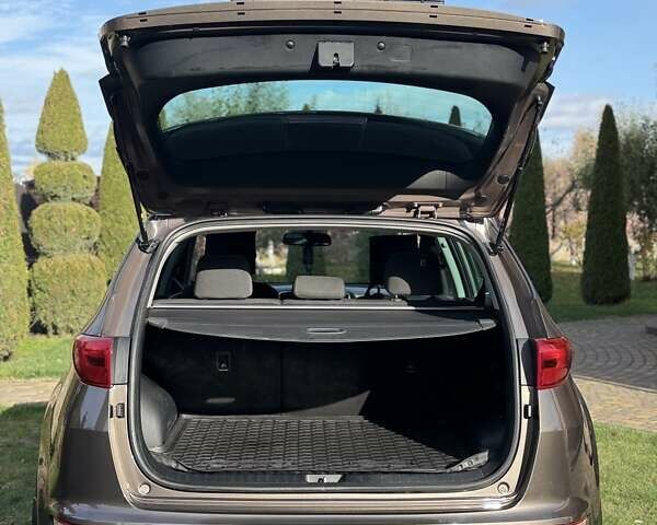 Коричневый Киа Sportage, объемом двигателя 1.7 л и пробегом 114 тыс. км за 16500 $, фото 8 на Automoto.ua