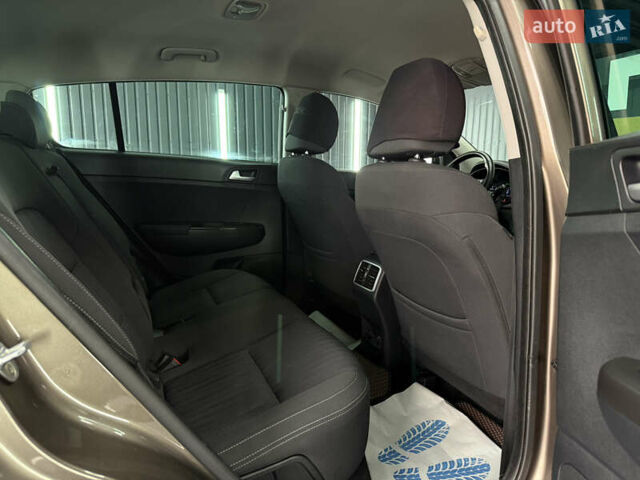 Коричневий Кіа Sportage, об'ємом двигуна 1.7 л та пробігом 230 тис. км за 15900 $, фото 30 на Automoto.ua