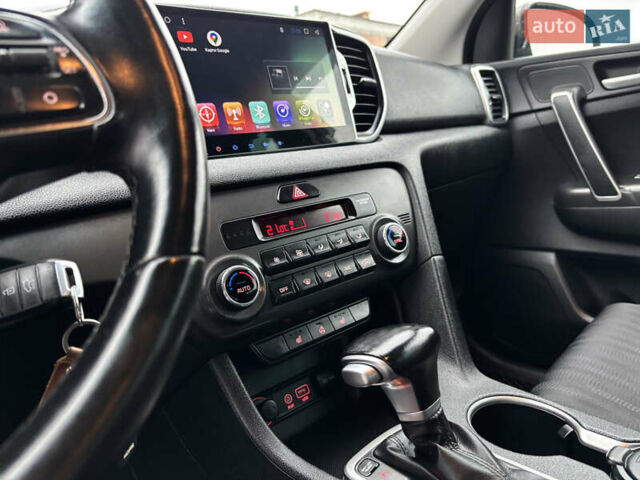 Коричневий Кіа Sportage, об'ємом двигуна 1.69 л та пробігом 173 тис. км за 17999 $, фото 62 на Automoto.ua
