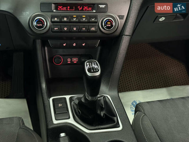 Коричневий Кіа Sportage, об'ємом двигуна 1.7 л та пробігом 230 тис. км за 15900 $, фото 28 на Automoto.ua