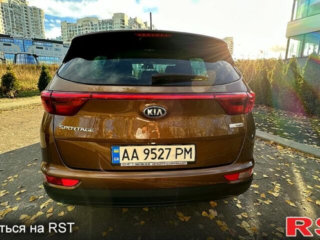 Коричневий Кіа Sportage, об'ємом двигуна 1.7 л та пробігом 150 тис. км за 18000 $, фото 1 на Automoto.ua