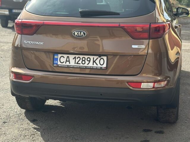 Коричневый Киа Sportage, объемом двигателя 1.7 л и пробегом 187 тыс. км за 16800 $, фото 3 на Automoto.ua