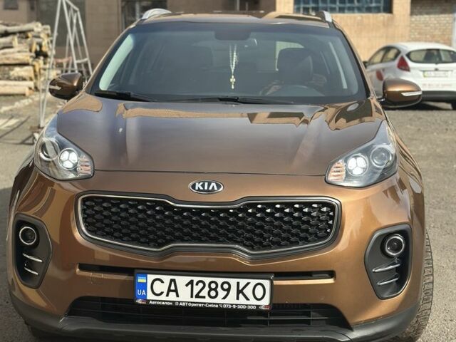 Коричневый Киа Sportage, объемом двигателя 1.7 л и пробегом 187 тыс. км за 16800 $, фото 2 на Automoto.ua