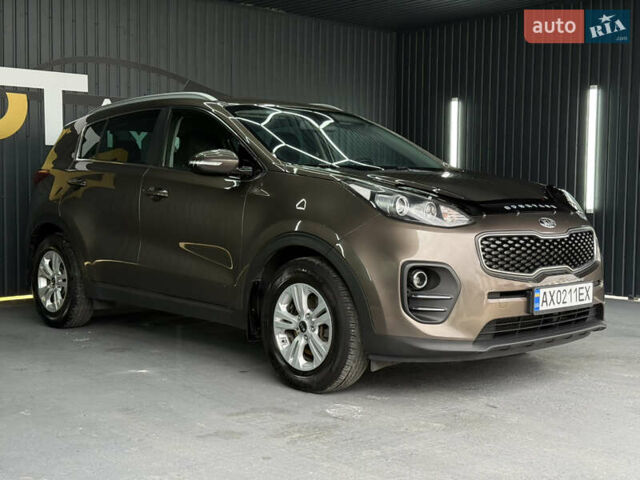 Коричневий Кіа Sportage, об'ємом двигуна 1.7 л та пробігом 230 тис. км за 15900 $, фото 2 на Automoto.ua