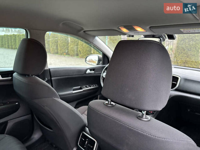 Коричневий Кіа Sportage, об'ємом двигуна 1.69 л та пробігом 173 тис. км за 17999 $, фото 72 на Automoto.ua