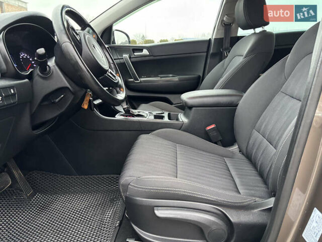 Коричневий Кіа Sportage, об'ємом двигуна 1.69 л та пробігом 173 тис. км за 17999 $, фото 53 на Automoto.ua