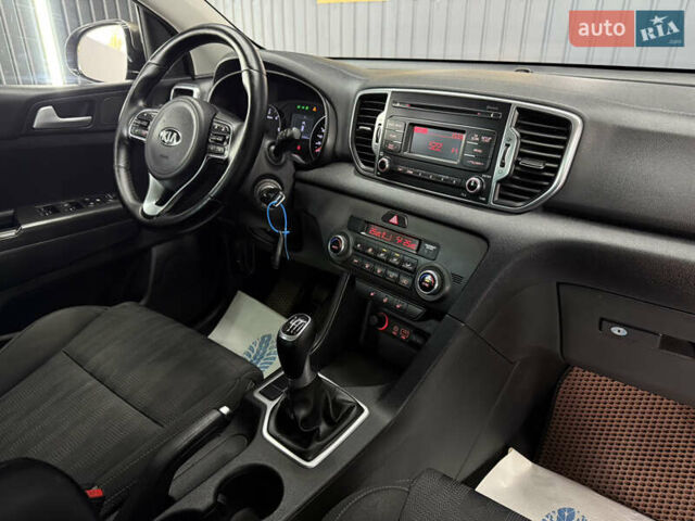 Коричневий Кіа Sportage, об'ємом двигуна 1.7 л та пробігом 230 тис. км за 15900 $, фото 24 на Automoto.ua