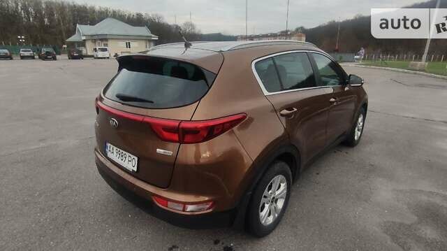 Коричневый Киа Sportage, объемом двигателя 1.69 л и пробегом 111 тыс. км за 17999 $, фото 2 на Automoto.ua