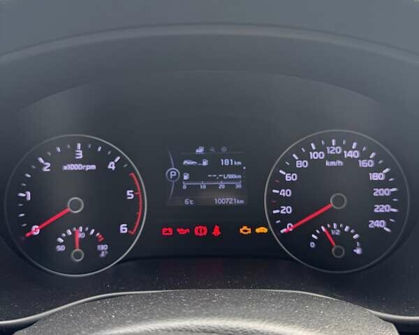 Коричневий Кіа Sportage, об'ємом двигуна 1.69 л та пробігом 101 тис. км за 18000 $, фото 9 на Automoto.ua