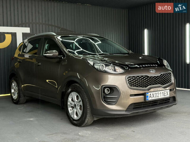 Коричневий Кіа Sportage, об'ємом двигуна 1.7 л та пробігом 230 тис. км за 15900 $, фото 1 на Automoto.ua