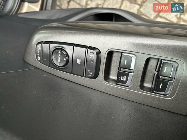 Коричневий Кіа Sportage, об'ємом двигуна 1.69 л та пробігом 173 тис. км за 17999 $, фото 56 на Automoto.ua