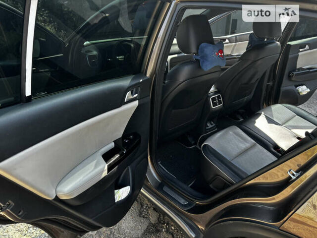 Коричневый Киа Sportage, объемом двигателя 2 л и пробегом 160 тыс. км за 23500 $, фото 13 на Automoto.ua
