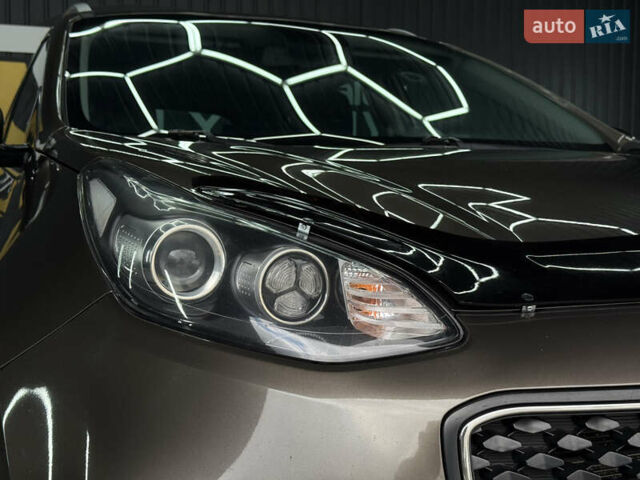 Коричневий Кіа Sportage, об'ємом двигуна 1.7 л та пробігом 230 тис. км за 15900 $, фото 6 на Automoto.ua