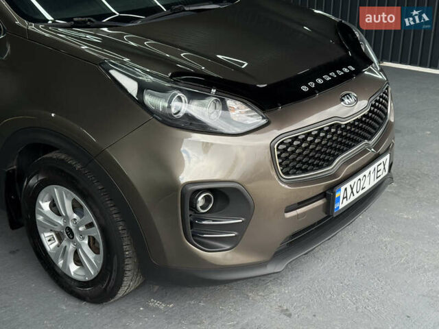 Коричневий Кіа Sportage, об'ємом двигуна 1.7 л та пробігом 230 тис. км за 15900 $, фото 7 на Automoto.ua