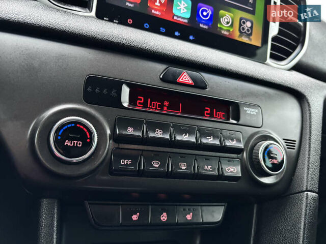 Коричневий Кіа Sportage, об'ємом двигуна 1.69 л та пробігом 173 тис. км за 17999 $, фото 87 на Automoto.ua