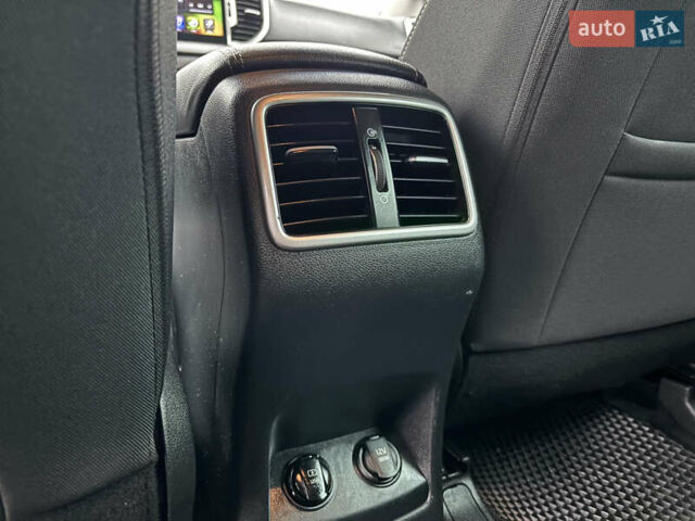 Коричневий Кіа Sportage, об'ємом двигуна 1.69 л та пробігом 173 тис. км за 17999 $, фото 68 на Automoto.ua