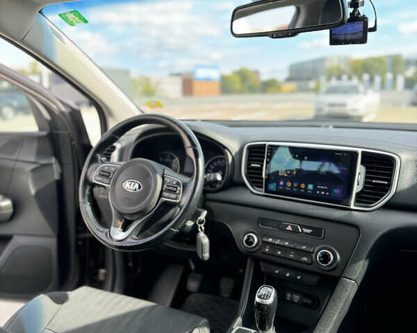 Коричневый Киа Sportage, объемом двигателя 1.69 л и пробегом 143 тыс. км за 16900 $, фото 16 на Automoto.ua