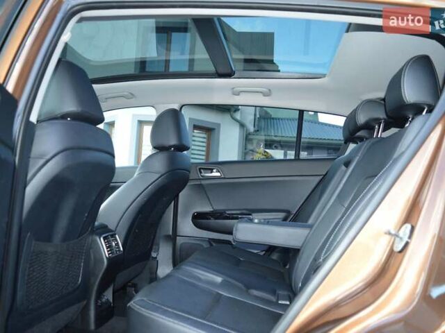 Коричневый Киа Sportage, объемом двигателя 2 л и пробегом 177 тыс. км за 18700 $, фото 19 на Automoto.ua