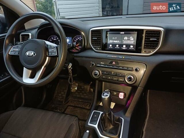 Коричневий Кіа Sportage, об'ємом двигуна 1.59 л та пробігом 96 тис. км за 16000 $, фото 2 на Automoto.ua