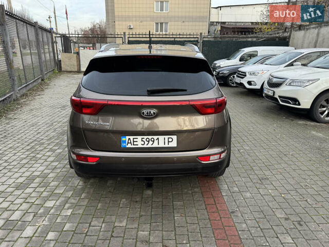 Коричневий Кіа Sportage, об'ємом двигуна 1.6 л та пробігом 168 тис. км за 13200 $, фото 5 на Automoto.ua
