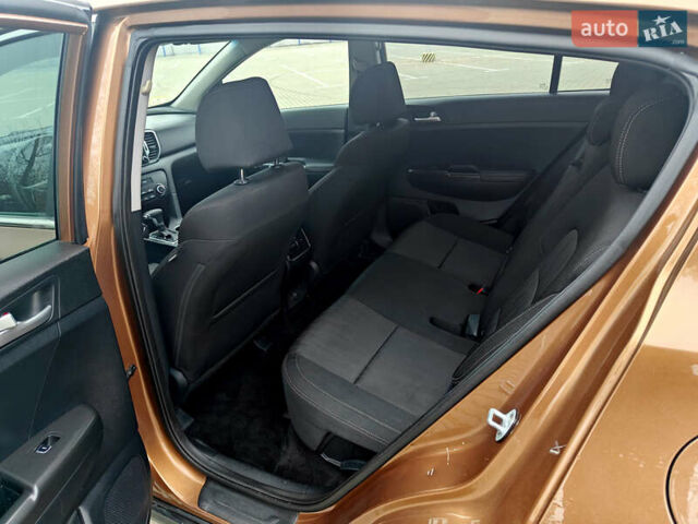 Коричневий Кіа Sportage, об'ємом двигуна 2.36 л та пробігом 113 тис. км за 14400 $, фото 16 на Automoto.ua