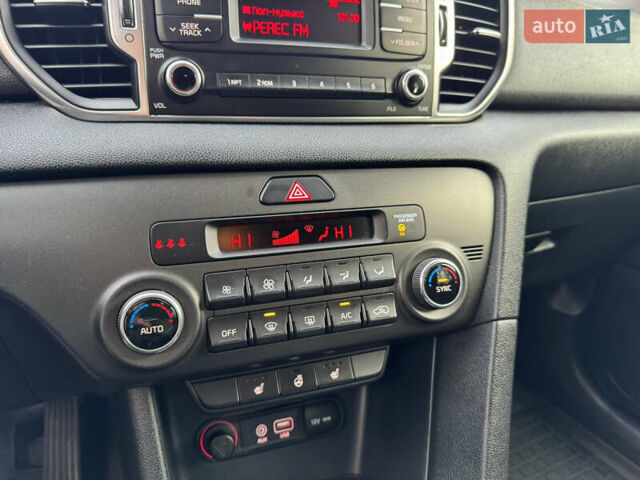 Коричневий Кіа Sportage, об'ємом двигуна 1.6 л та пробігом 168 тис. км за 13200 $, фото 15 на Automoto.ua