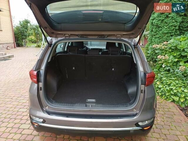 Коричневий Кіа Sportage, об'ємом двигуна 1.59 л та пробігом 96 тис. км за 16000 $, фото 9 на Automoto.ua