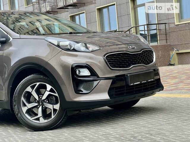 Коричневый Киа Sportage, объемом двигателя 1.59 л и пробегом 88 тыс. км за 18800 $, фото 68 на Automoto.ua