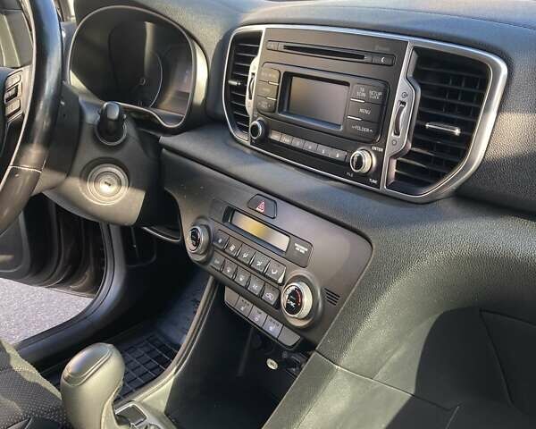 Киа Sportage 2018 в Днепре (Днепропетровске) на Automoto.ua Коричневый Киа Sportage, объемом двигателя 1.59 л и пробегом 168 тыс. км за 14000 $, фото 21 на Automoto.ua
