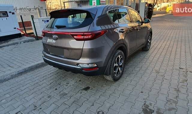 Коричневый Киа Sportage, объемом двигателя 1.6 л и пробегом 84 тыс. км за 18888 $, фото 3 на Automoto.ua